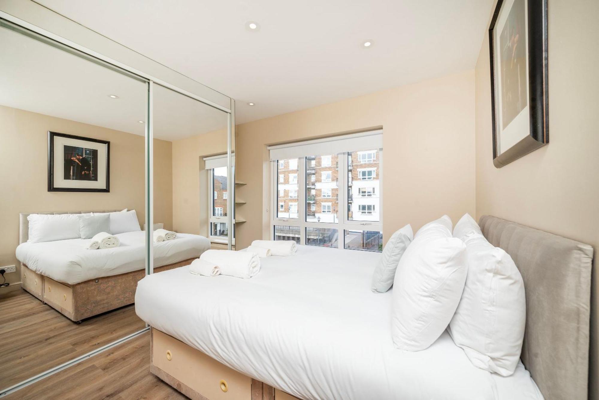 Wonderful 2br Flat With River Views And Balcony Apartment